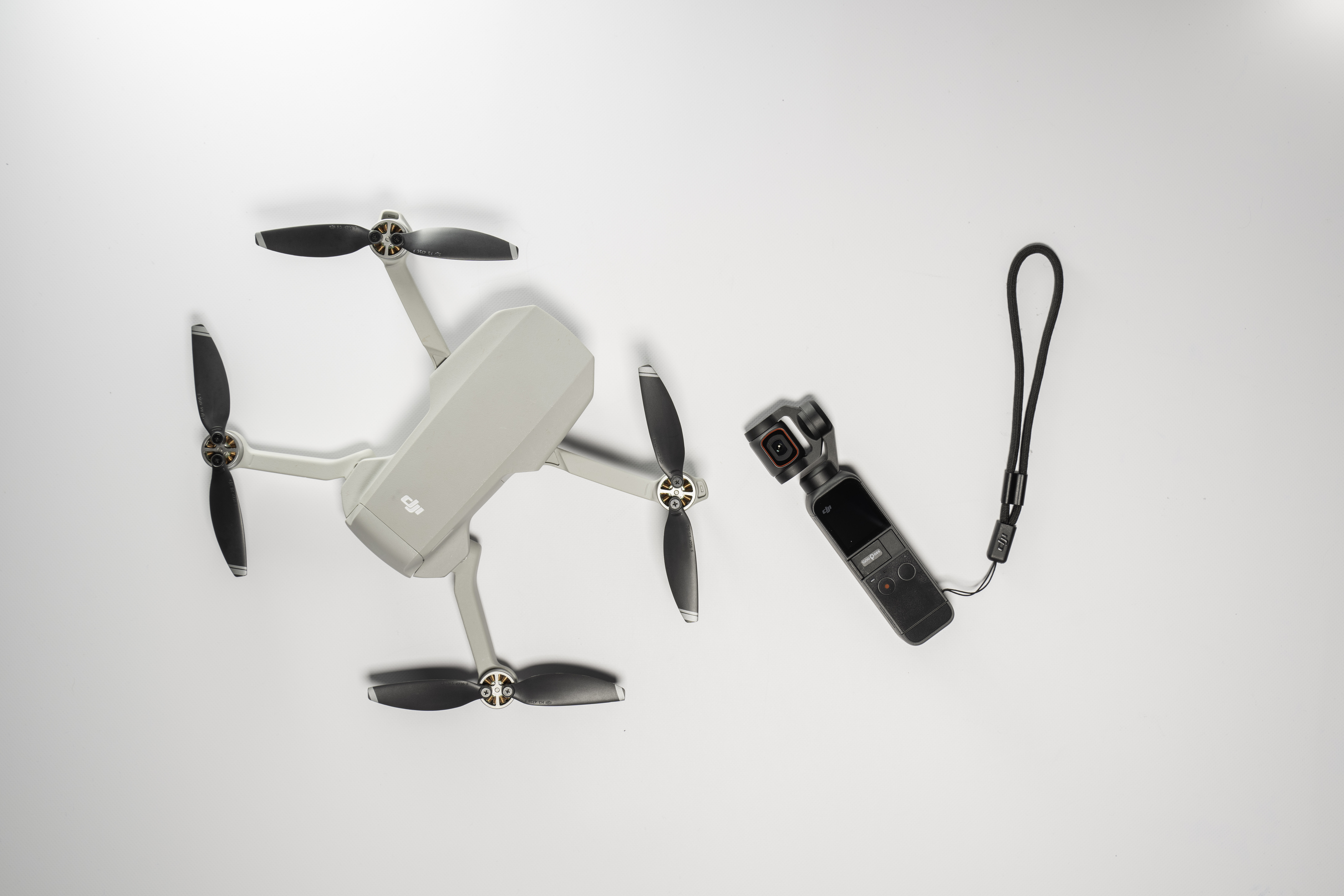 Vlogスターターセット ミニマムVer DJI POCKET 2 Creator コンボ + Mavic Mini Fly More コンボ