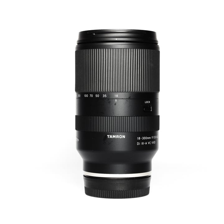 18-300mm F/3.5-6.3 Di III-A VC VXD (Model B061) [ソニーE用]