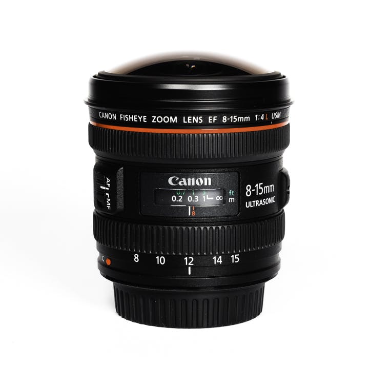 EF8-15mm F4L フィッシュアイ USM
