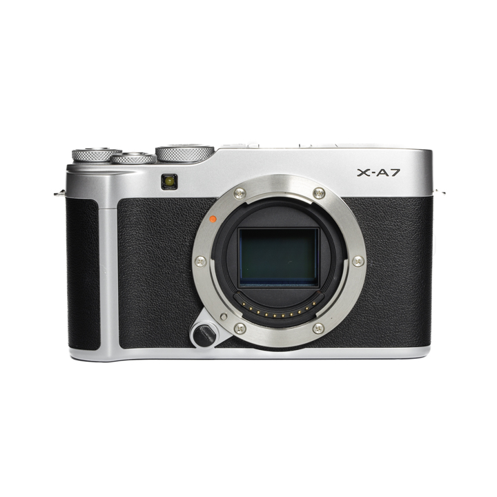 FUJIFILM X-A7 レンズキット [シルバー]