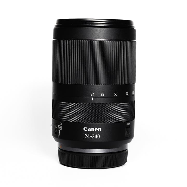 RF24-240mm F4-6.3 IS USM