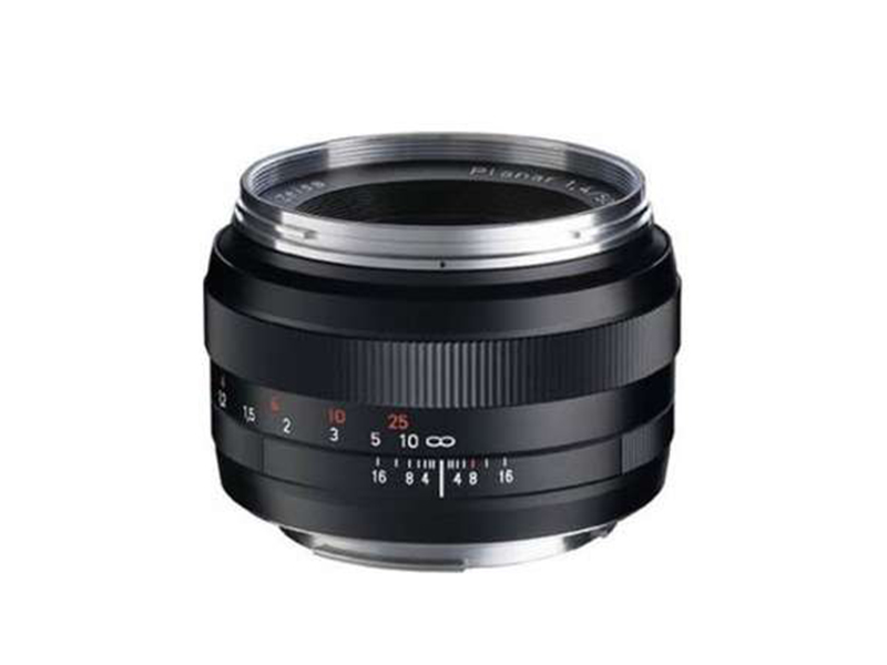 Planar T* 1.4/50 ZE