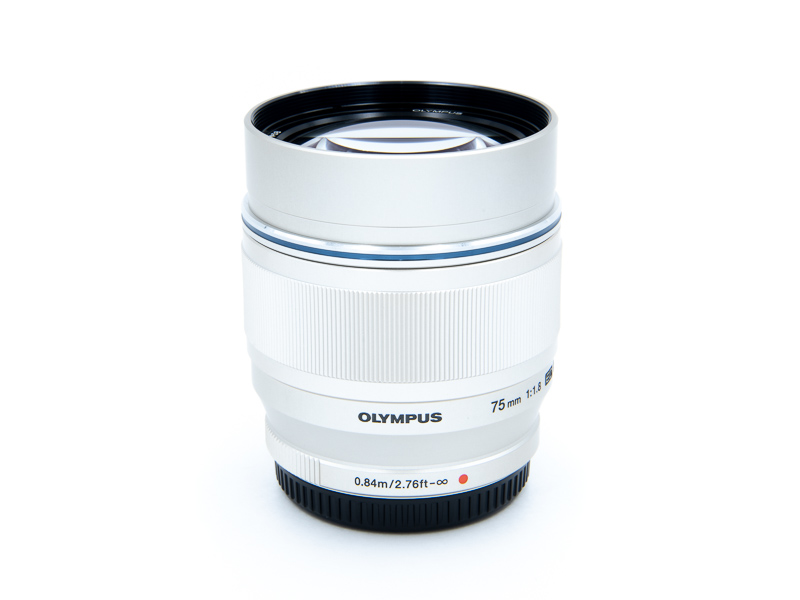 M.ZUIKO DIGITAL ED 75mm F1.8 [シルバー]