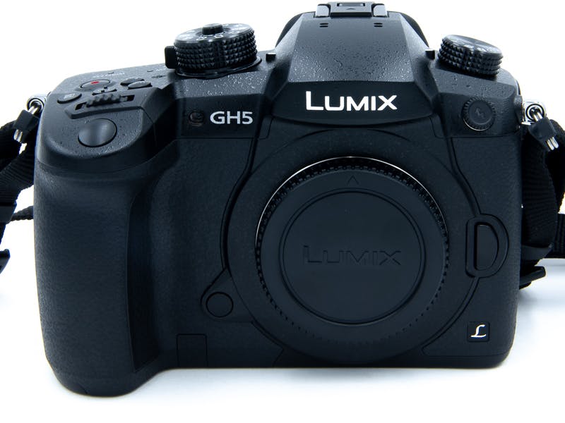LUMIX DC-GH5 ボディ