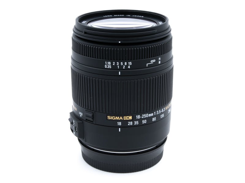 18-250mm F3.5-6.3 DC MACRO OS HSM [キヤノン用]